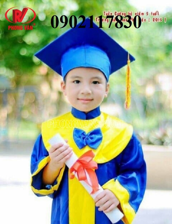 LE PHUC TOT NGHIEP TIEU HOC 